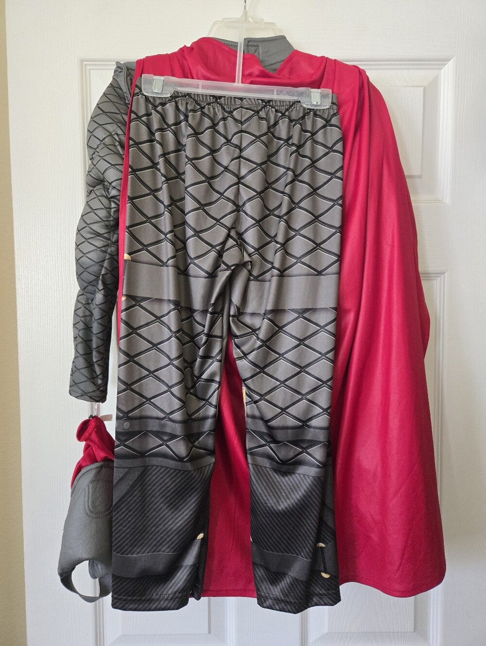 NWT Kid's Thor Costume, 5/6 - Picture 3 of 10
